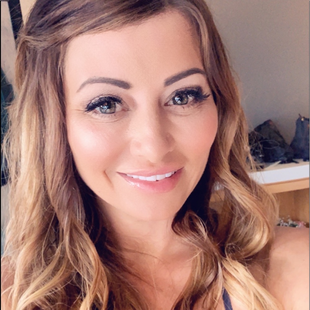 Meet your Posher, Julie